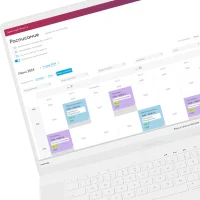 Онлайн-расписание тренировок Sport Priority на экране ноутбука